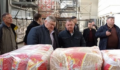 Депутаты участвуют в двухдневном российско-казахстанском форуме